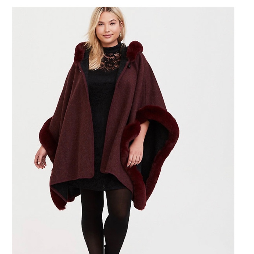 New,never worn burgundy purple faux fur trim ruana